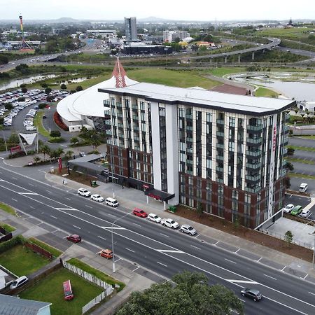 Ramada Suites By Wyndham Auckland Manukau Pacfic Centre Zewnętrze zdjęcie