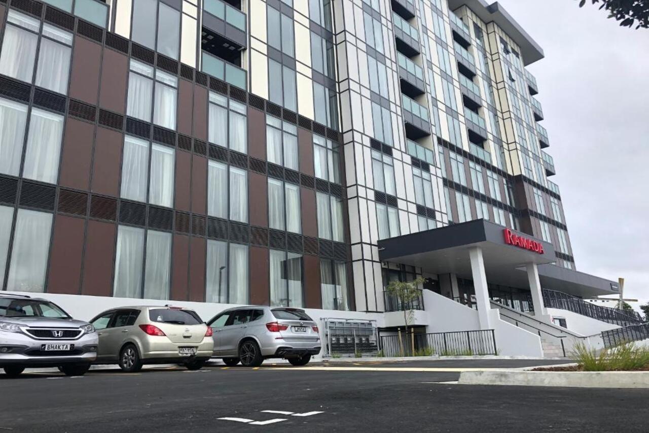 Ramada Suites By Wyndham Auckland Manukau Pacfic Centre Zewnętrze zdjęcie
