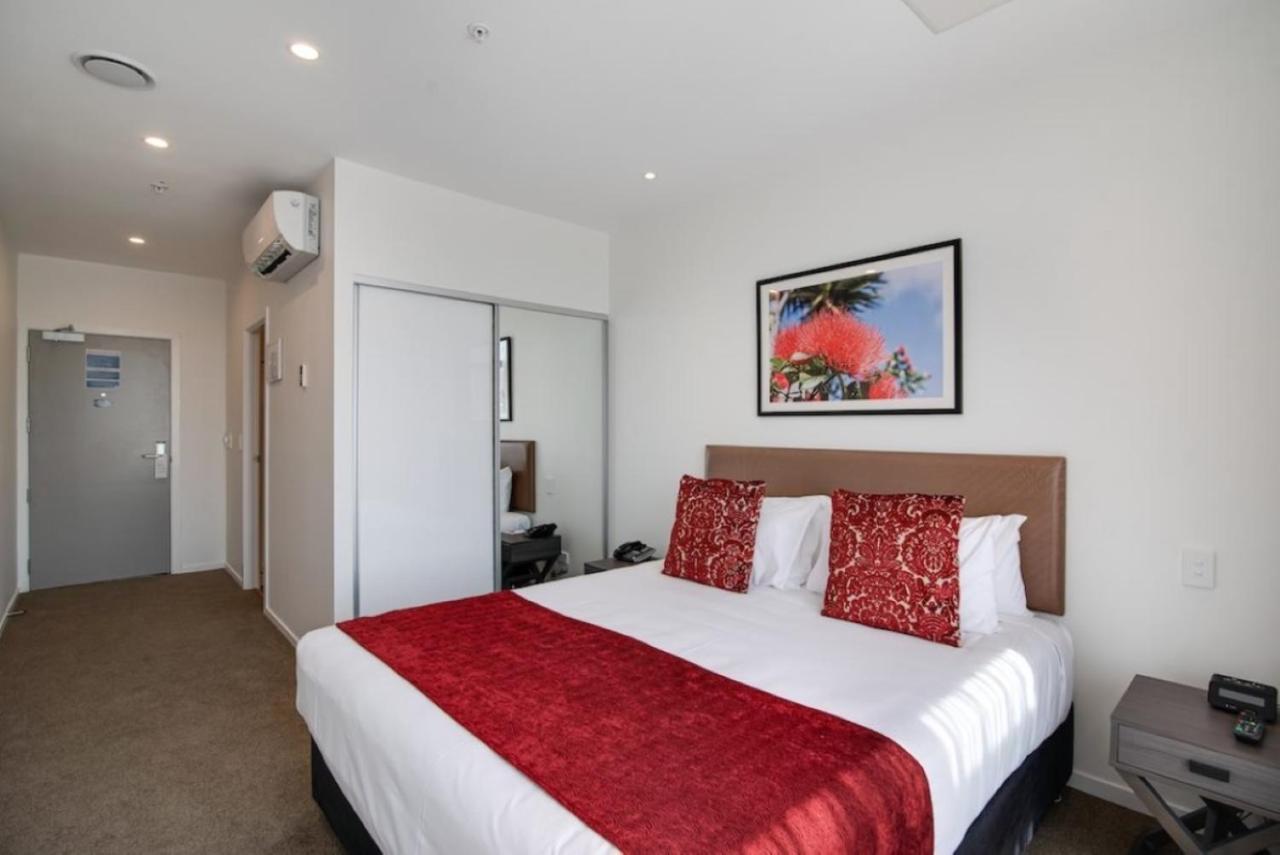 Ramada Suites By Wyndham Auckland Manukau Pacfic Centre Zewnętrze zdjęcie
