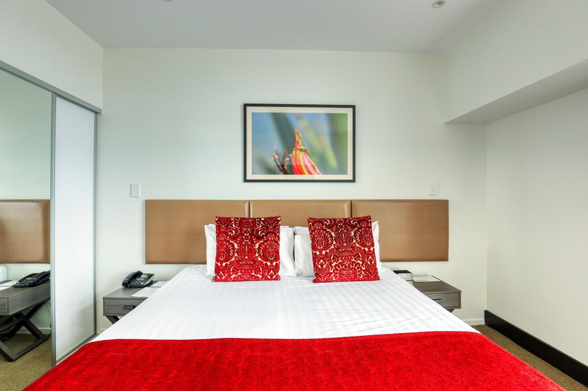 Ramada Suites By Wyndham Auckland Manukau Pacfic Centre Zewnętrze zdjęcie