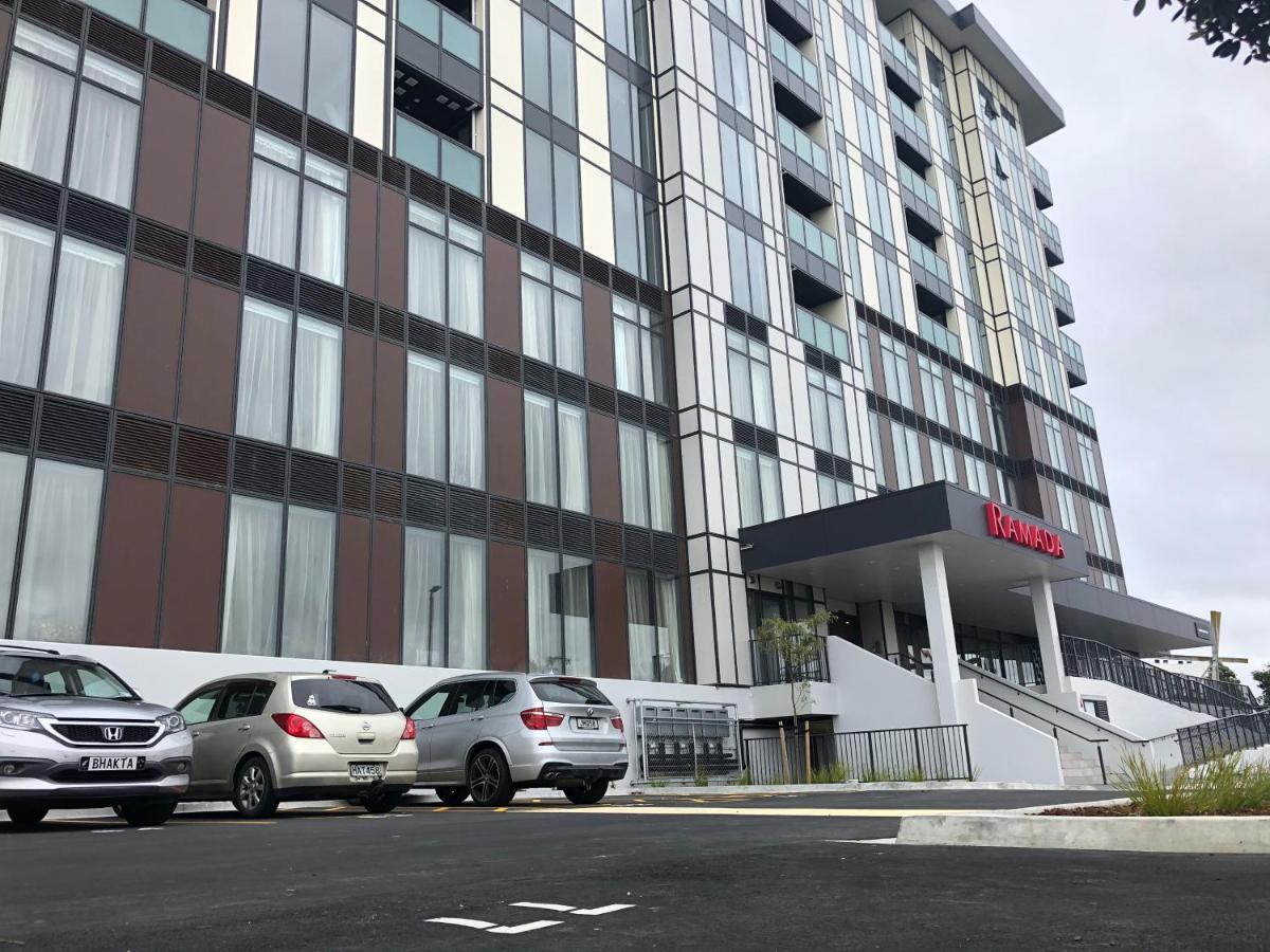 Ramada Suites By Wyndham Auckland Manukau Pacfic Centre Zewnętrze zdjęcie