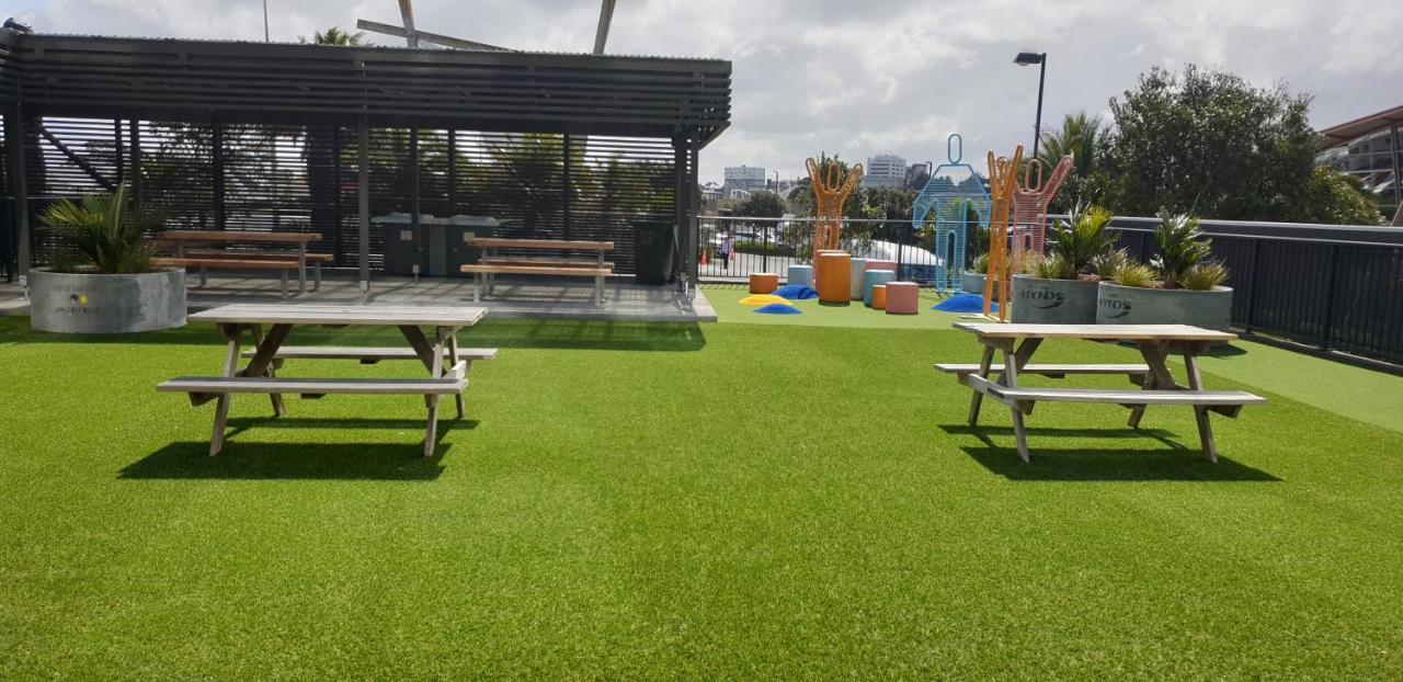 Ramada Suites By Wyndham Auckland Manukau Pacfic Centre Zewnętrze zdjęcie