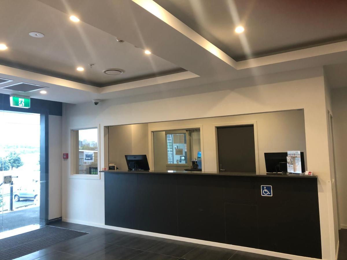 Ramada Suites By Wyndham Auckland Manukau Pacfic Centre Zewnętrze zdjęcie