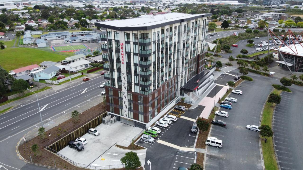 Ramada Suites By Wyndham Auckland Manukau Pacfic Centre Zewnętrze zdjęcie